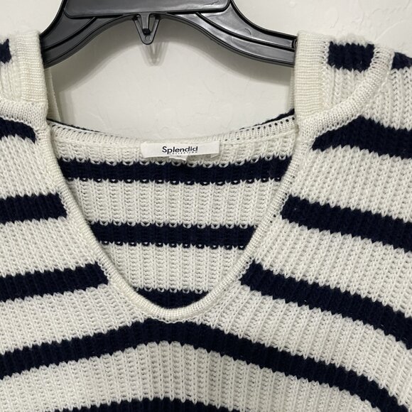 Splendid navy & white stipe nautical hoodie sweater - Size Medium - Retail $128 - Picture 3 of 4